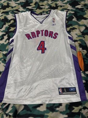 Reebok Chris Bosh #4 Toronto Raptors Jersey